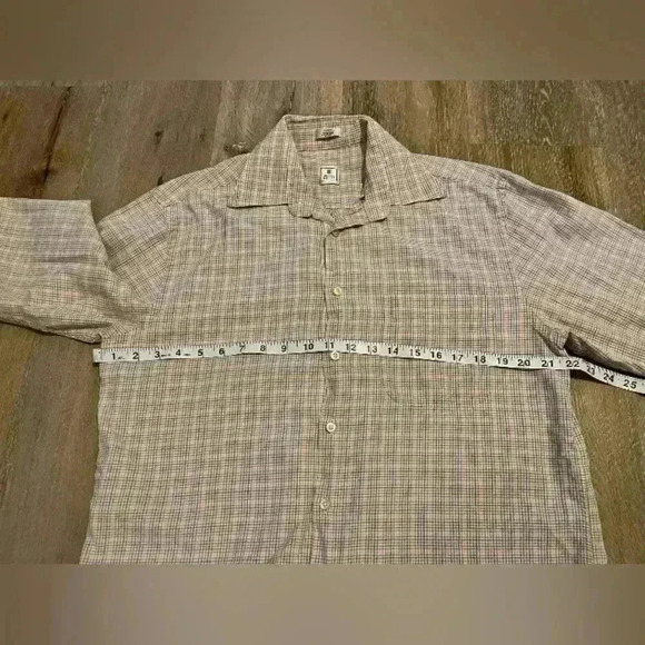 Peter Millar men's size medium long sleeve button down shirt - Picture 4 of 5